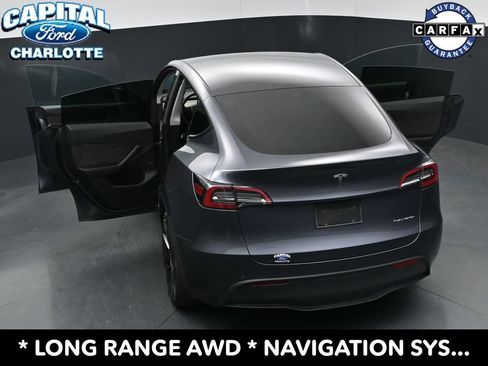Used 2022 Tesla Model Y Long Range AWD/4WD image 30