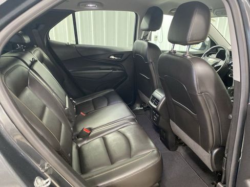 Used 2020 Chevrolet Equinox Premier image 17