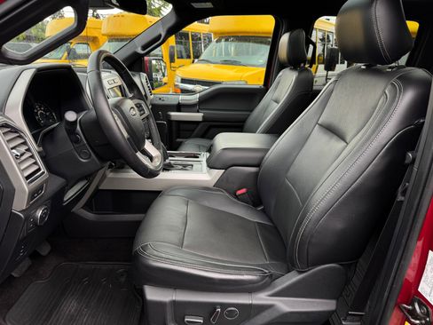 Used 2016 Ford F150 Lariat w/ Equipment Group 502A Luxury AWD/4WD image 11