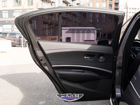 Used 2018 Acura RLX w/ Technology Package image 42