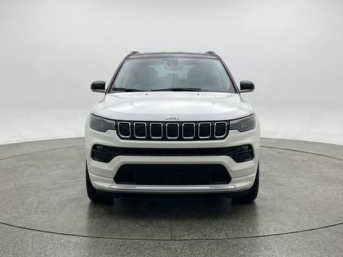 Used 2025 Jeep Compass Limited image 2