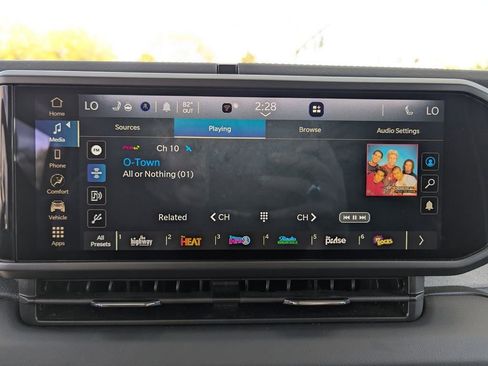 Used 2025 Jeep Wrangler Sahara image 19