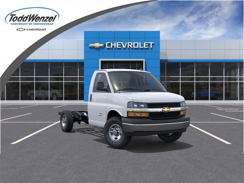New 2025 Chevrolet Express 3500 Work Van w/ Power Convenience Package image 1