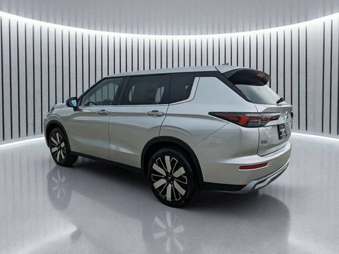 New 2026 Mitsubishi Outlander SE FWD image 6