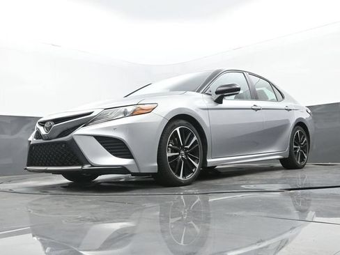 Used 2019 Toyota Camry XSE w/ Driver Assist Package FWD image 12