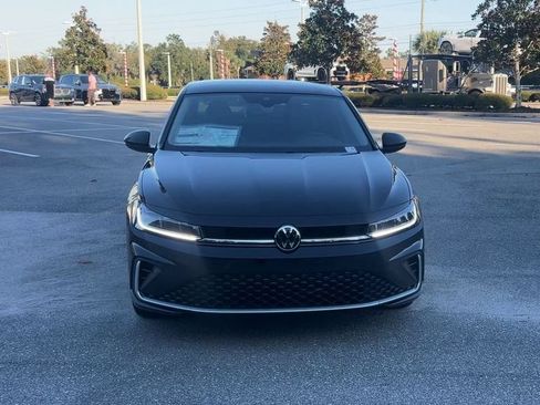 New 2026 Volkswagen Jetta SE image 3