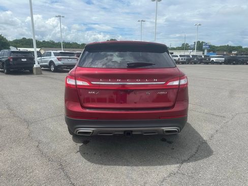 Used 2016 Lincoln MKX Reserve w/ Luxury Package AWD/4WD image 4