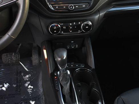 Used 2022 Chevrolet TrailBlazer ACTIV w/ Sun and Liftgate Package image 16