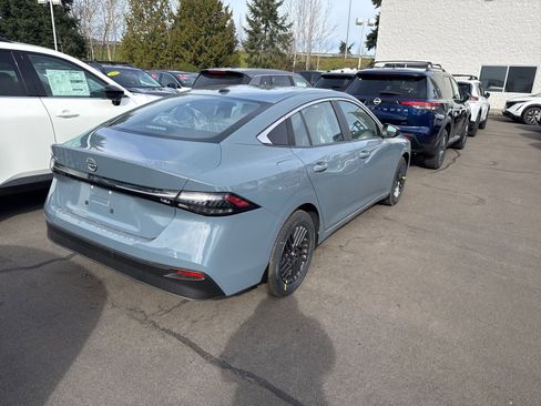 New 2026 Nissan Sentra SV image 3