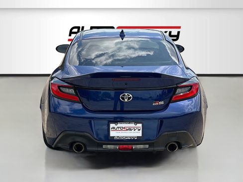 Used 2024 Toyota GR86 Premium RWD image 6