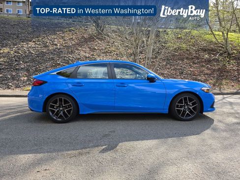 Used 2024 Honda Civic Sport Touring image 4