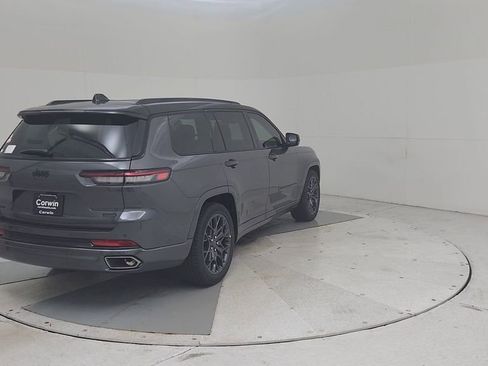 New 2025 Jeep Grand Cherokee L Summit w/ Obsidian Package image 15