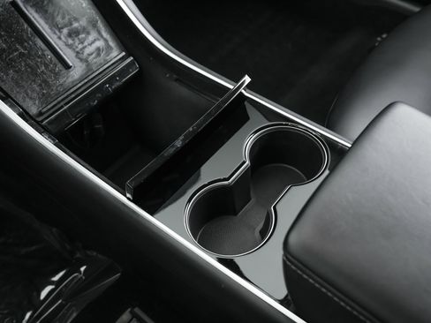 Used 2020 Tesla Model 3 Standard Range Plus image 32