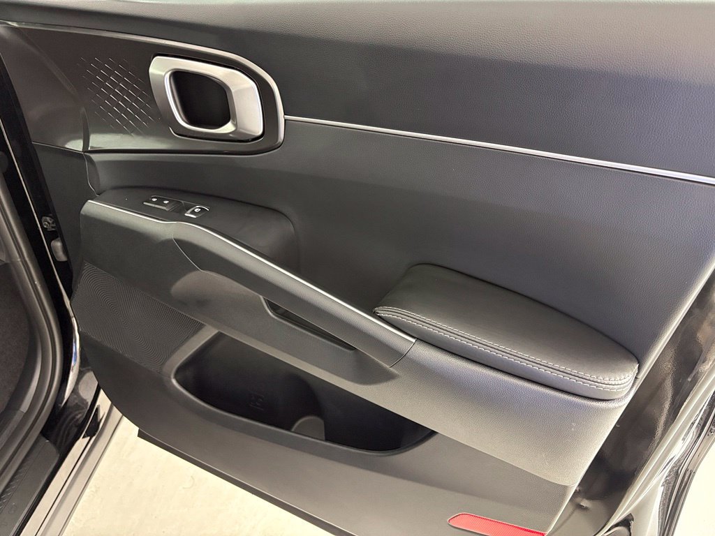 New 2026 Kia Sorento LX FWD image 42