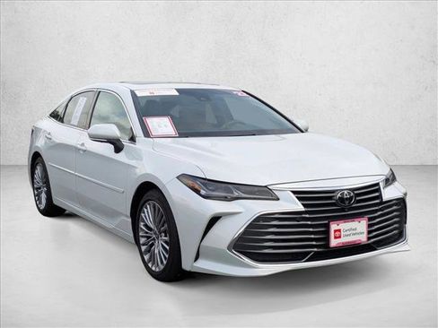 Certified 2022 Toyota Avalon Limited image 3