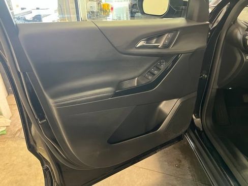 Used 2025 Chevrolet Equinox LT AWD/4WD image 7