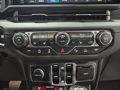 New 2026 Jeep Wrangler Rubicon image 20