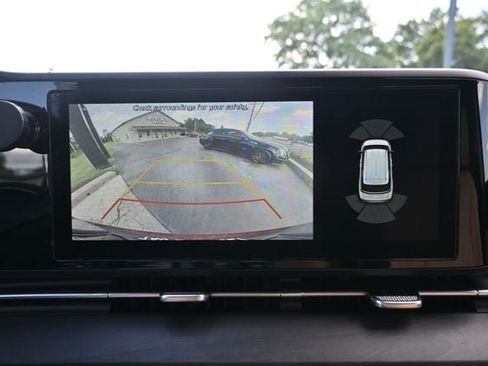 Used 2022 Kia Carnival EX FWD image 44