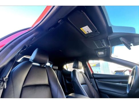 Used 2021 MAZDA MAZDA3 s image 18