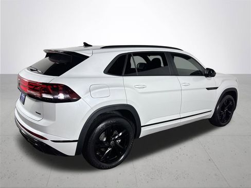 New 2026 Volkswagen Atlas Cross Sport SEL R-Line image 6