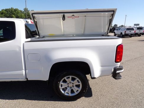 Used 2022 Chevrolet Colorado LT w/ Fleet Safety Package RWD image 42