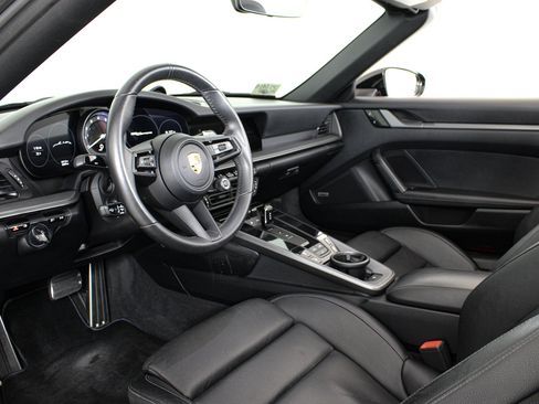 Used 2020 Porsche 911 Carrera RWD image 39
