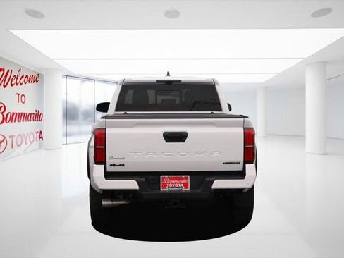 Certified 2024 Toyota Tacoma TRD Off-Road image 6