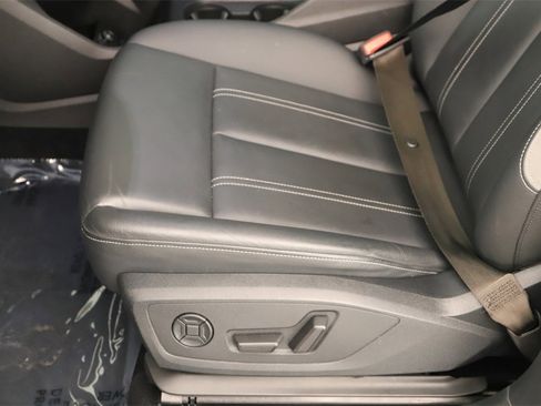 Used 2023 Audi Q4 e-tron Premium Plus w/ Premium Plus image 26