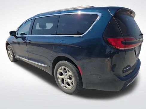 Used 2023 Chrysler Pacifica Limited w/ Uconnect Theater Family Group AWD/4WD image 38