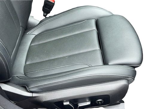 Used 2024 BMW 330i Sedan image 46