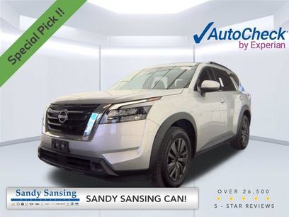 Used 2024 Nissan Pathfinder SV