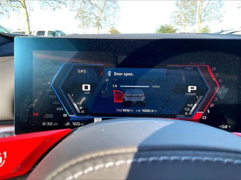 Used 2026 BMW M5 w/ Carbon Package image 22