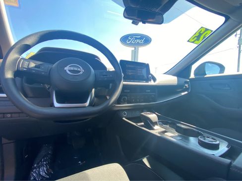 Used 2023 Nissan Rogue S AWD/4WD image 17