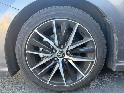 Used 2021 Toyota Camry SE image 6