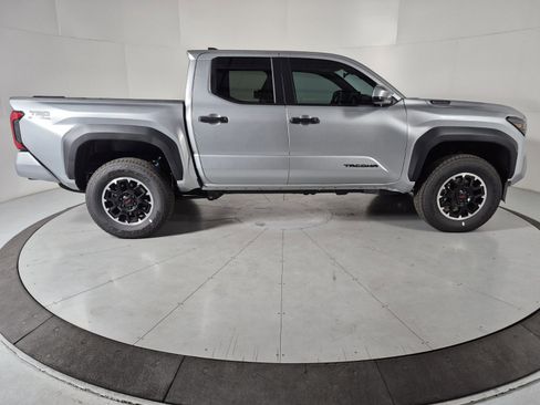 New 2025 Toyota Tacoma 4x4 Double Cab Hybrid image 8