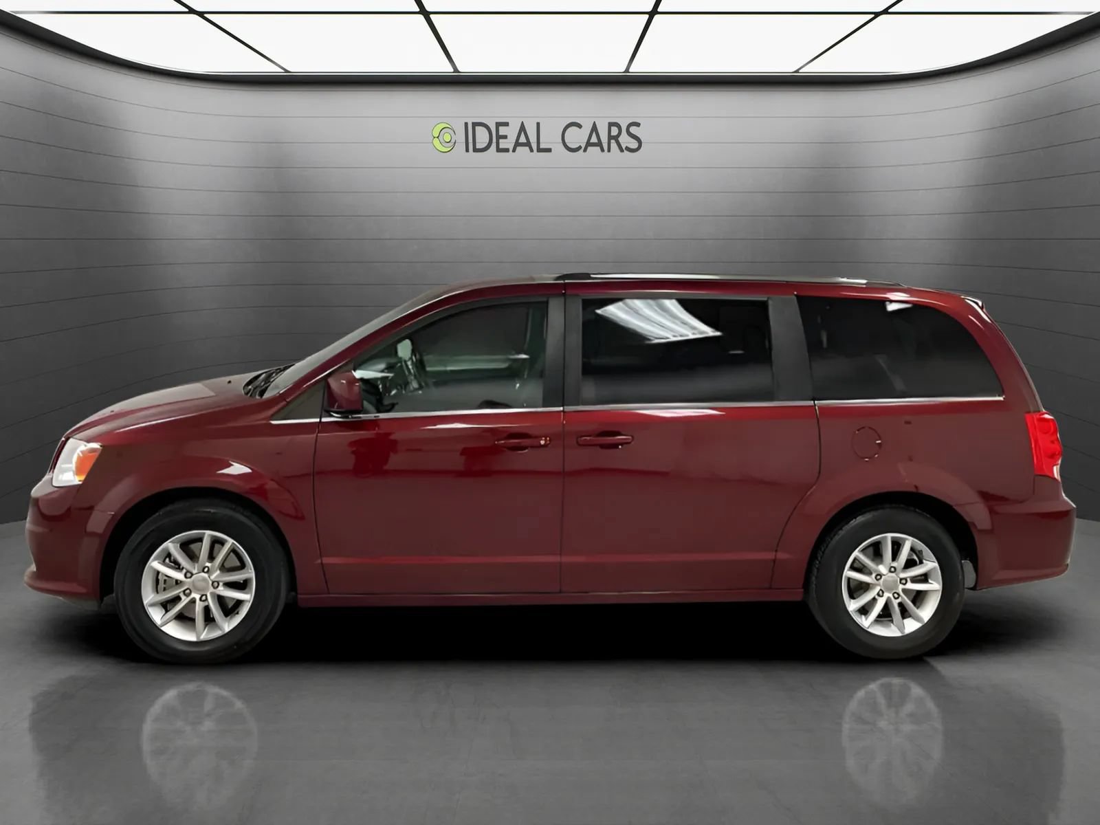 Used 2019 Dodge Grand Caravan SXT FWD image 8