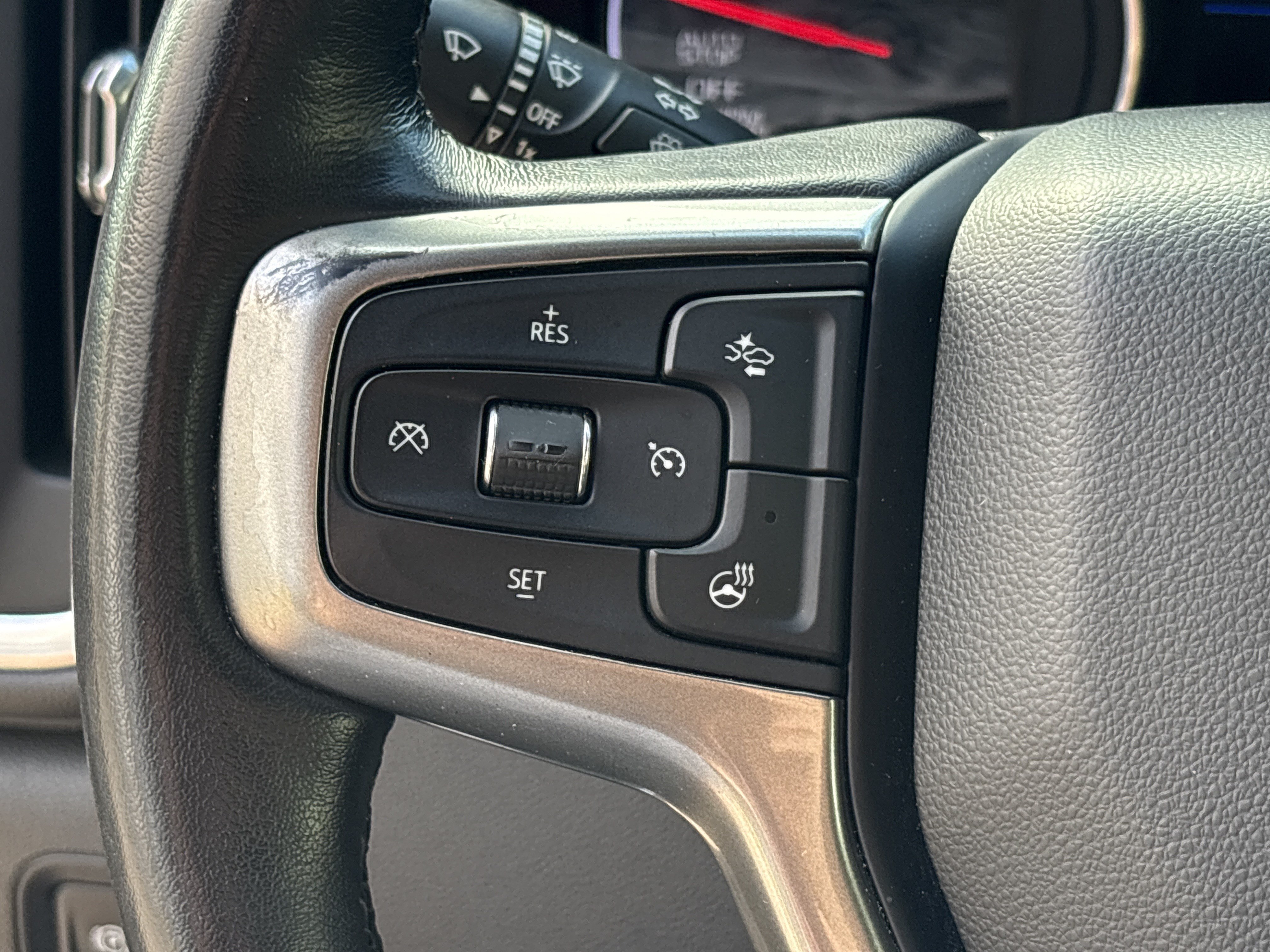 Used 2019 Chevrolet Silverado 1500 LTZ w/ LTZ Premium Package AWD/4WD image 19