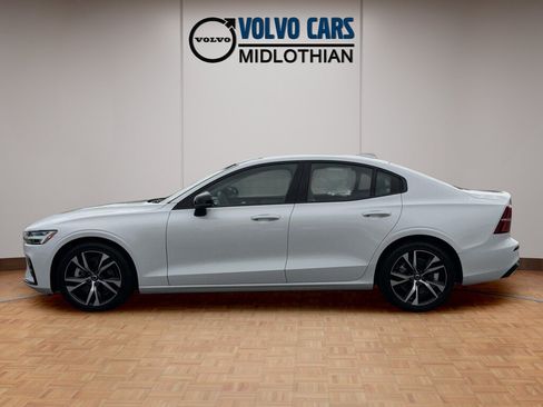 Used 2024 Volvo S60 B5 Core FWD image 22