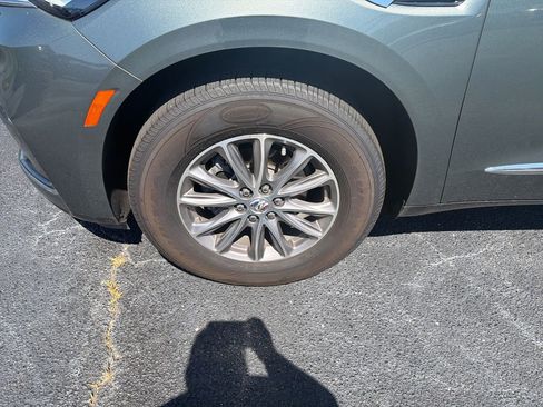Used 2023 Buick Enclave Essence w/ LPO, Floor Liner Package AWD/4WD image 29