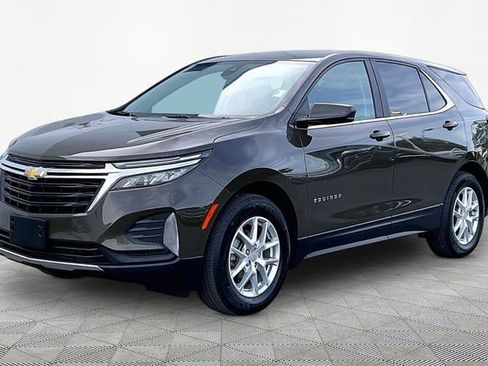 Used 2024 Chevrolet Equinox LT FWD image 3