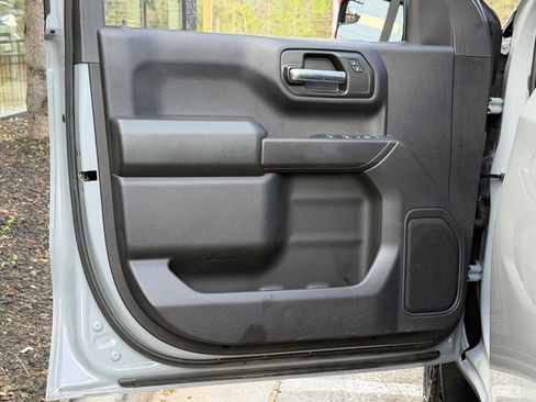 Used 2024 Chevrolet Silverado 1500 Custom w/ Turbomax Blackout Package image 28