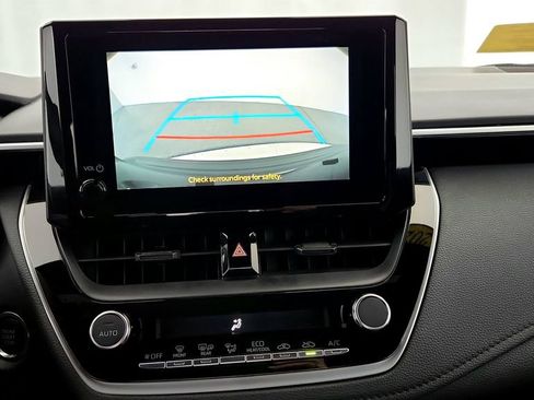 Certified 2024 Toyota Corolla SE FWD image 39