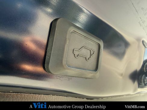 Used 2023 Toyota RAV4 XLE Premium AWD/4WD image 25