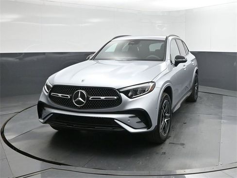 New 2026 Mercedes-Benz GLC 300 image 9