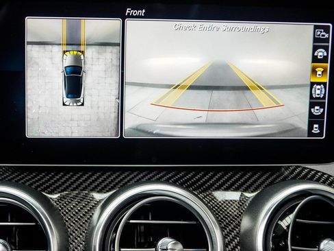 Used 2020 Mercedes-Benz C 63 AMG S w/ Multimedia Package image 27