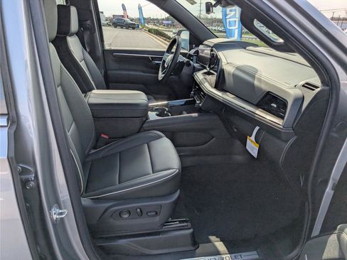 New 2026 Chevrolet Tahoe Premier AWD/4WD image 8