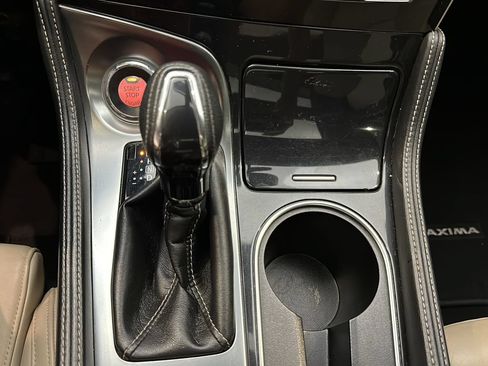 Used 2016 Nissan Maxima Platinum FWD image 32