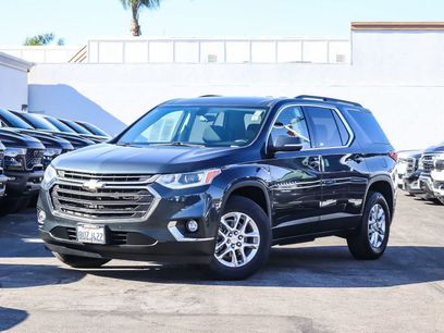 Used 2021 Chevrolet Traverse LT