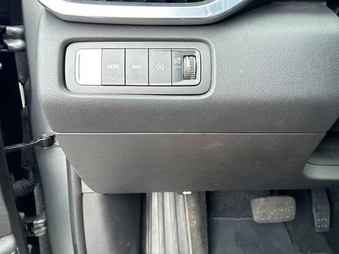 Certified 2025 GMC Acadia Elevation w/ Elevation Premium Package image 18