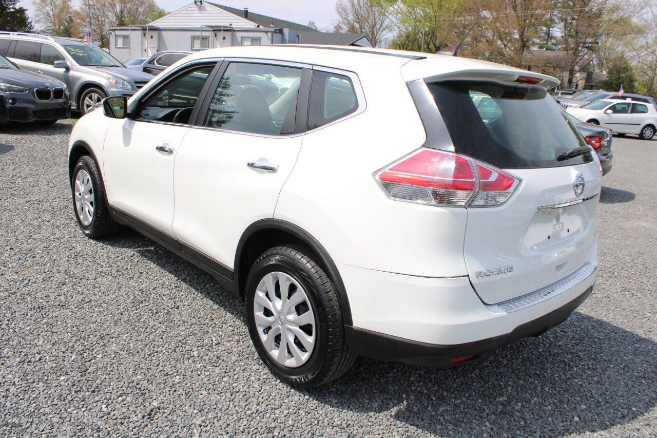 Used 2015 Nissan Rogue S AWD/4WD image 9